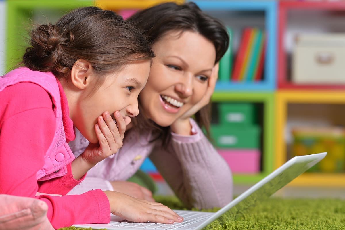 Educational learning games like ABC Reading Eggs can build confidence and ease school anxiety